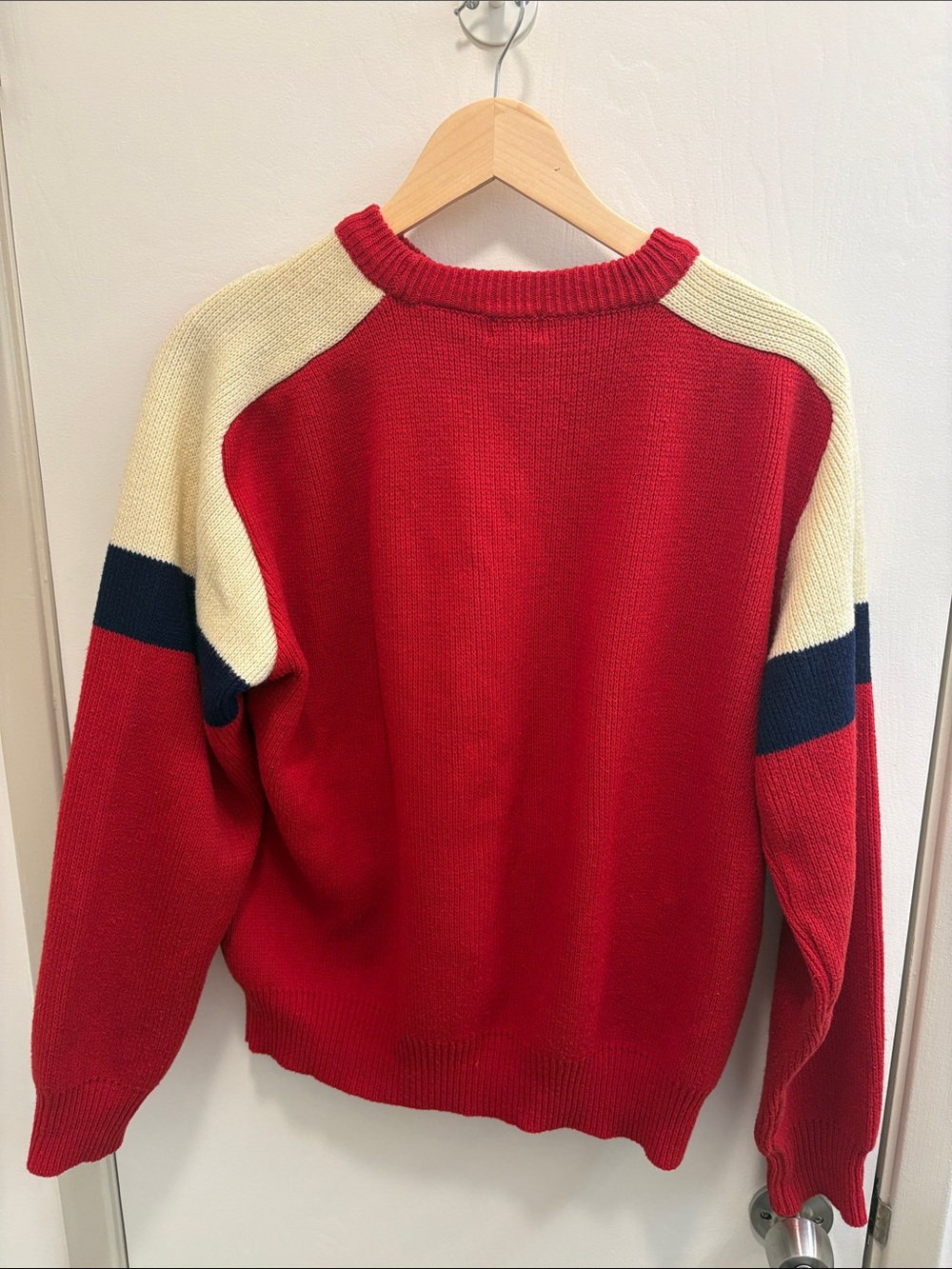 VINTAGE  Red Colorblock Crewneck Sweater. By BSF. LARGE. Taiwan. Acrylic. - Picture 8 of 9